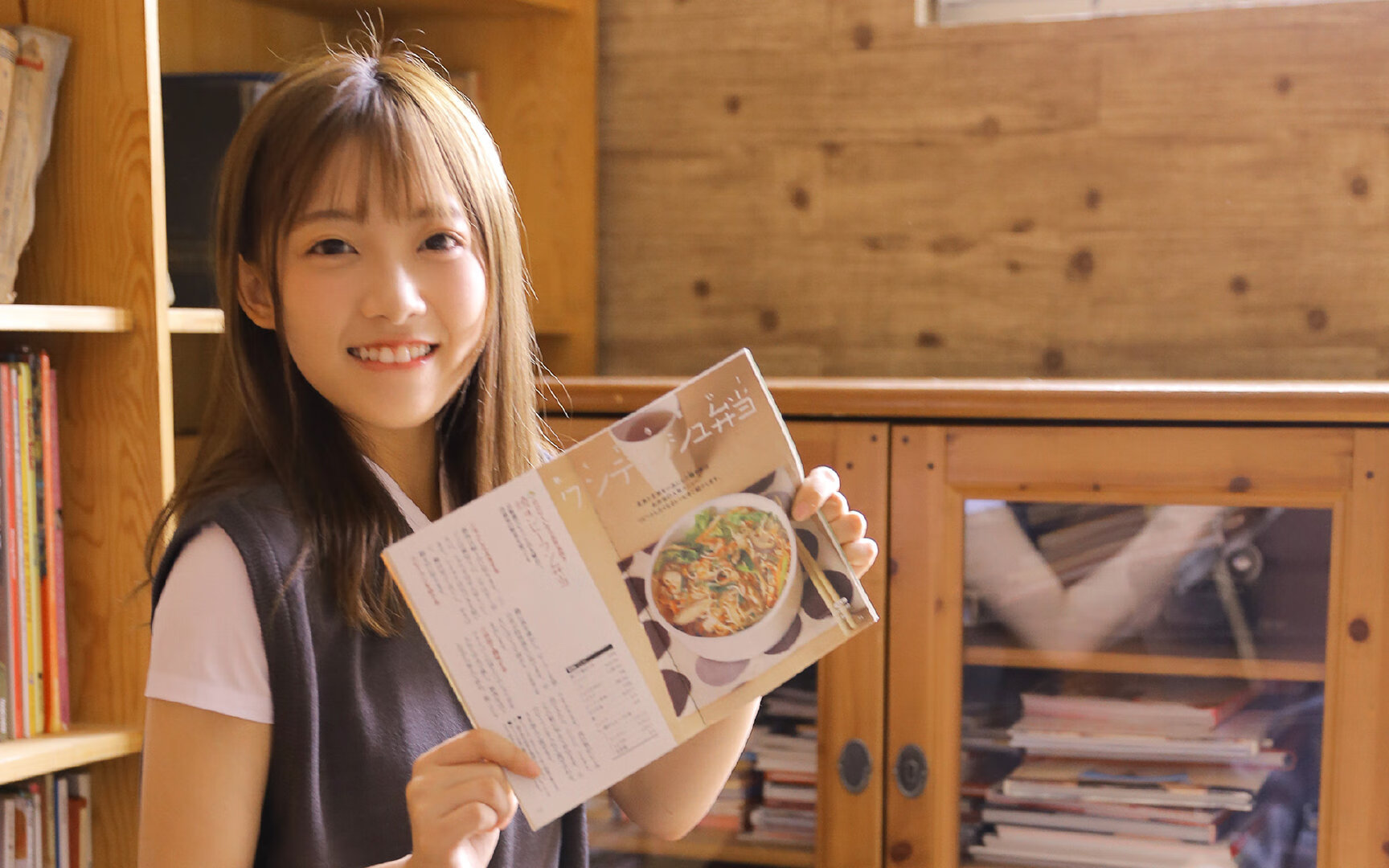 超现实的篮球夏夜，当亚尼斯·阿德托昆博为马刺终结上海大鲨鱼